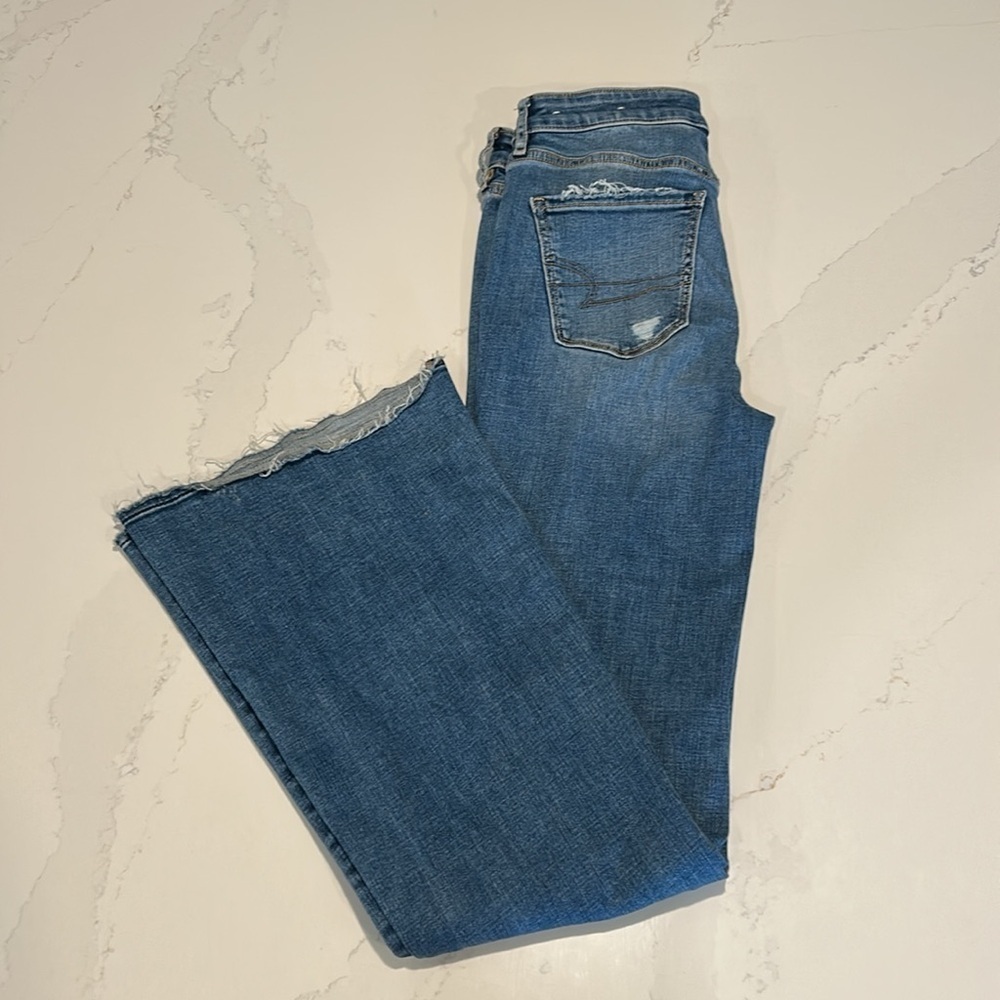 American Eagle Outfitters Blue Super High Rise Flare Jeans Distressed Size 0 R